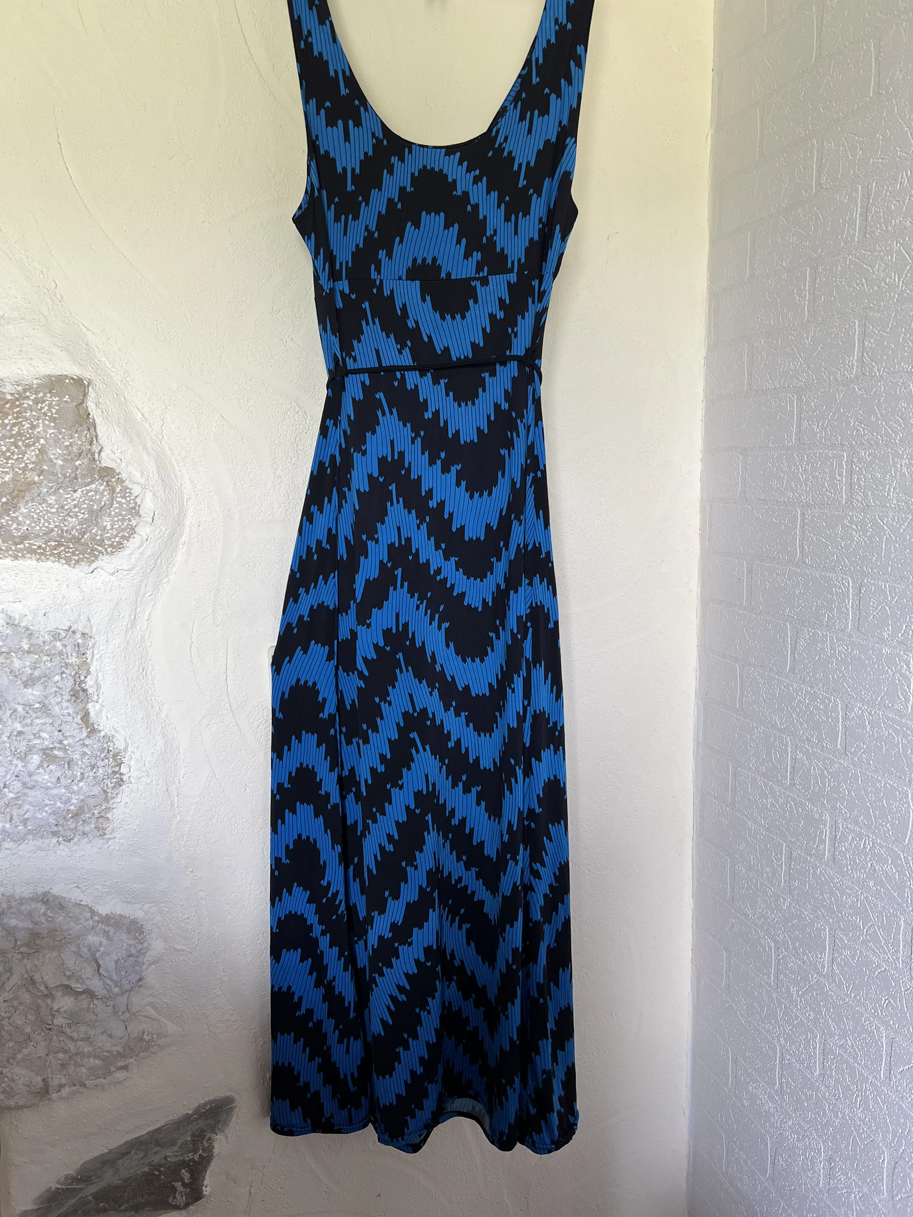 🌊 Blue black summer maxi dress with zigzag patterns – S/M – fluid & elegant – photo 8